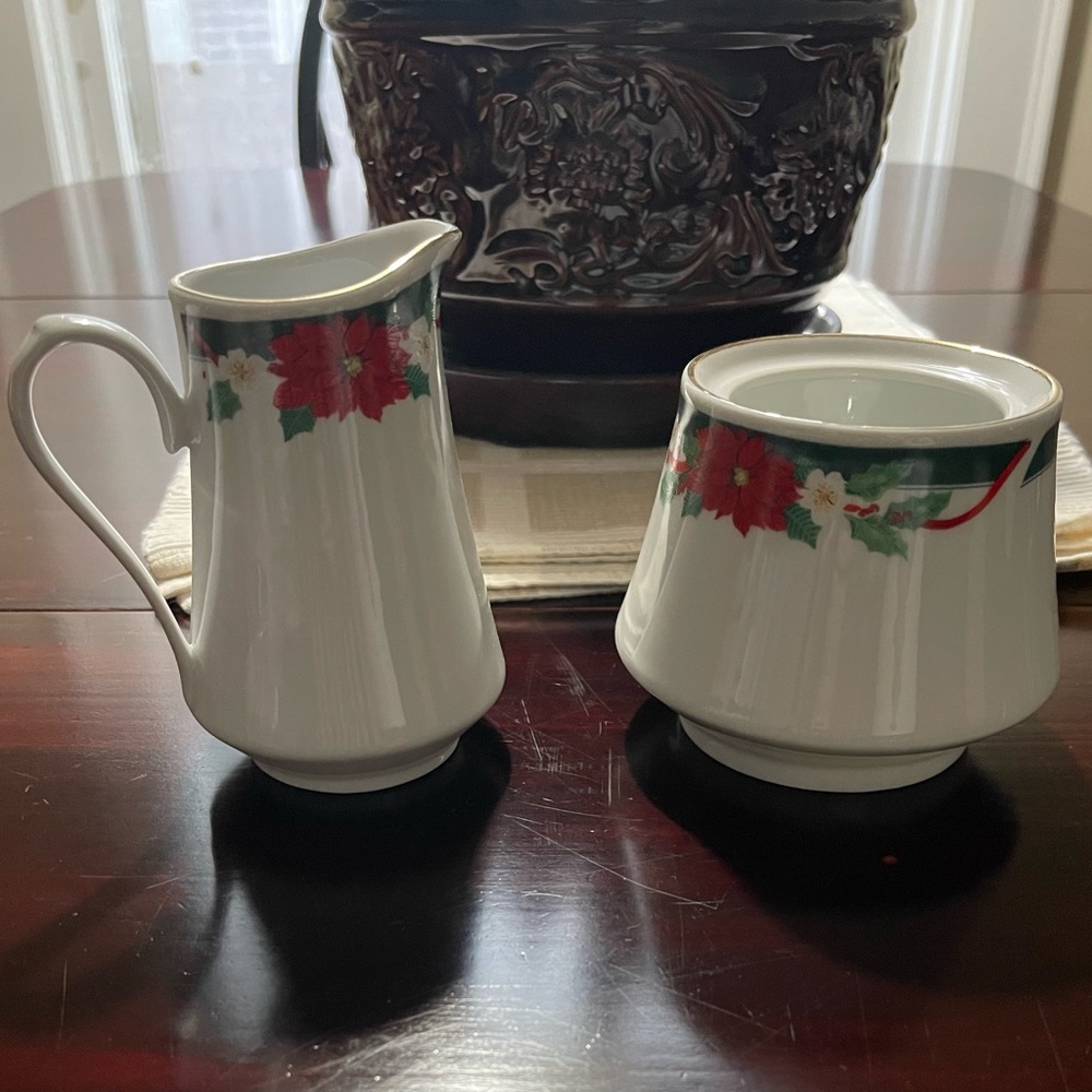 Fairfield Fine China Deck The Halls Cream & Sugar Dish